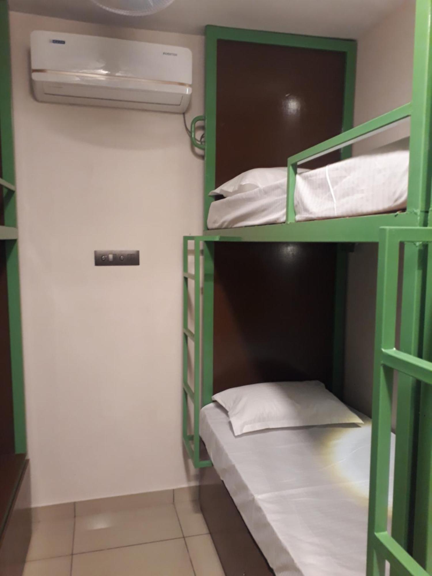 Cosycove Hostel Kochi Exterior photo
